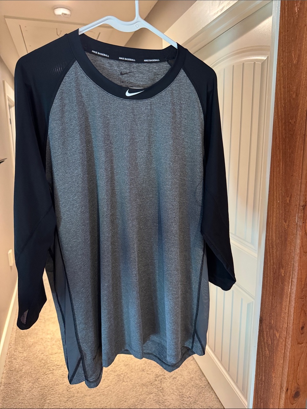 Nike Men’s Black and Gray 3/4 Sleeve Baseball XXL